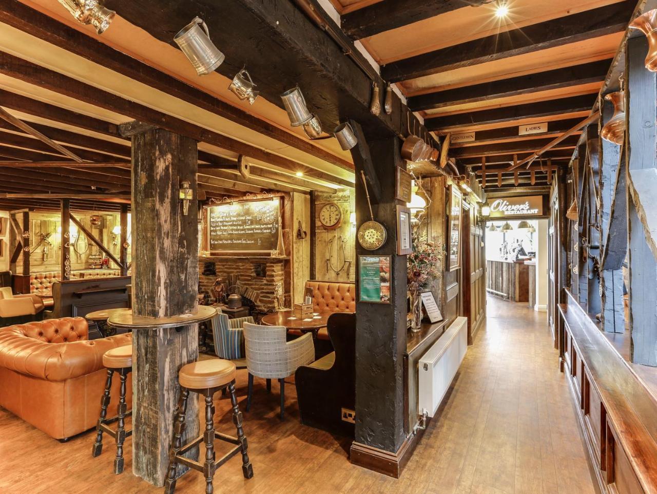 The Pickwick Inn & Oliver'S Restaurant Падстоу Екстериор снимка