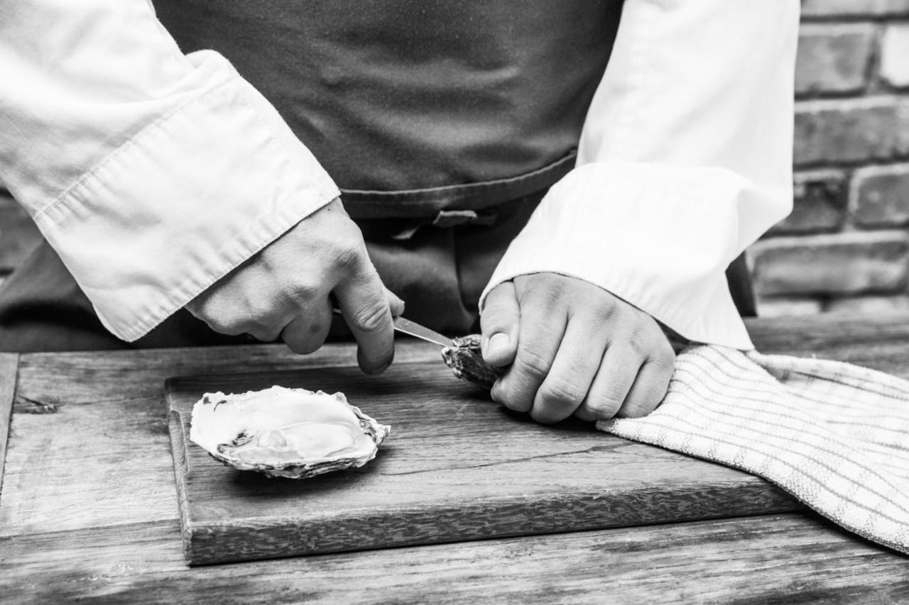The Pickwick Inn & Oliver'S Restaurant Падстоу Екстериор снимка